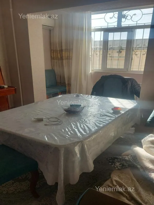 Satılır 2 otaqlı köhnə tikili 45 m²