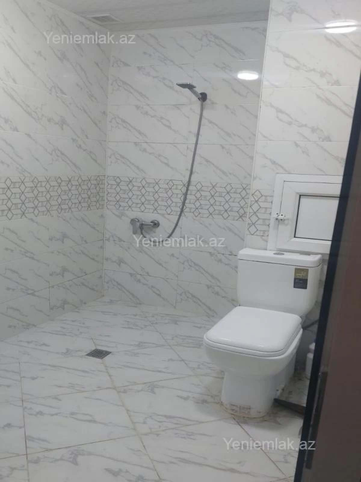 Satılır 2 otaqlı köhnə tikili 45 m²