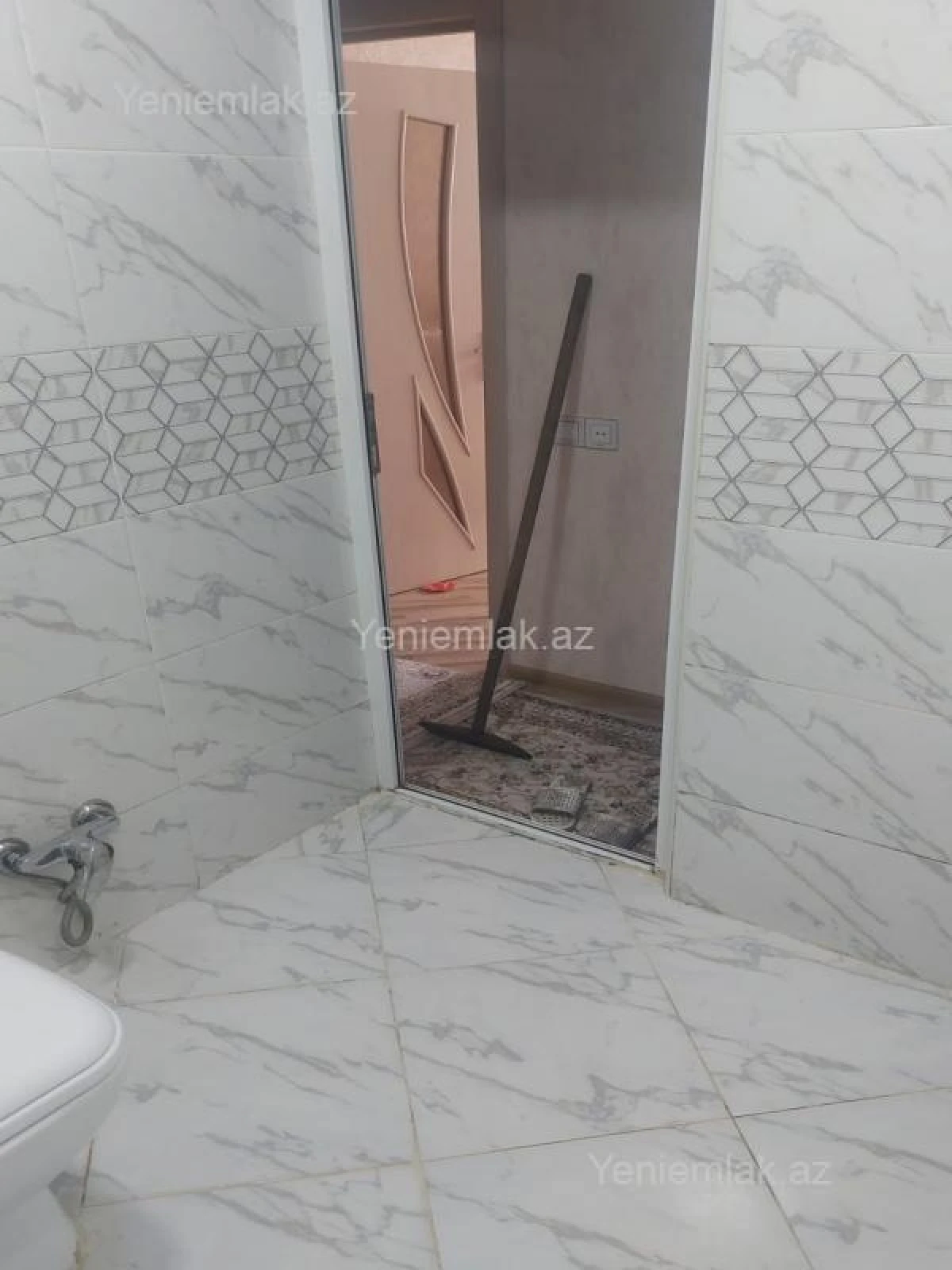 Satılır 2 otaqlı köhnə tikili 45 m²