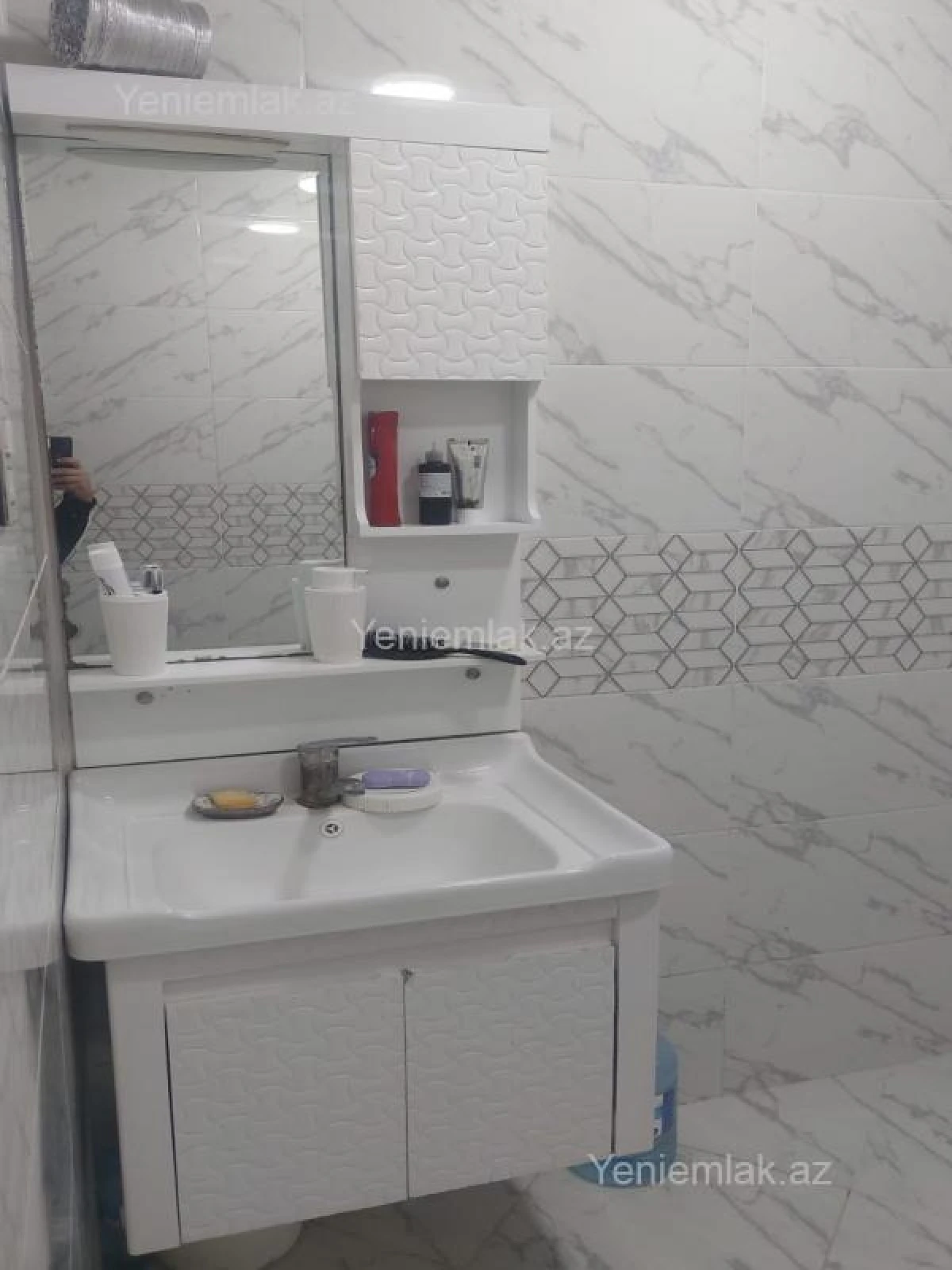 Satılır 2 otaqlı köhnə tikili 45 m²