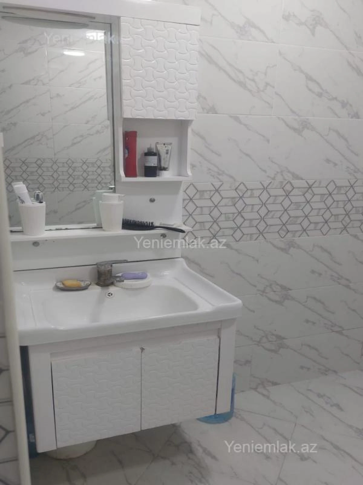 Satılır 2 otaqlı köhnə tikili 45 m²