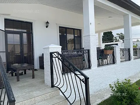 Satılır 5 otaqlı həyət evi 270 m²