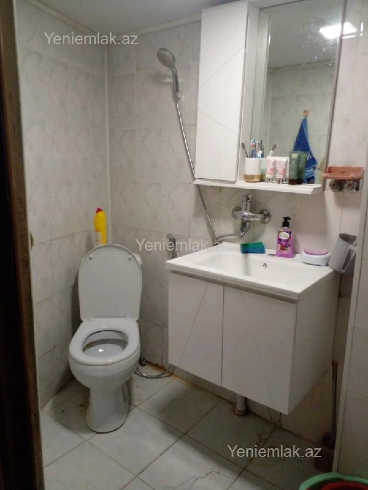 Satılır 3 otaqlı köhnə tikili 65 m²