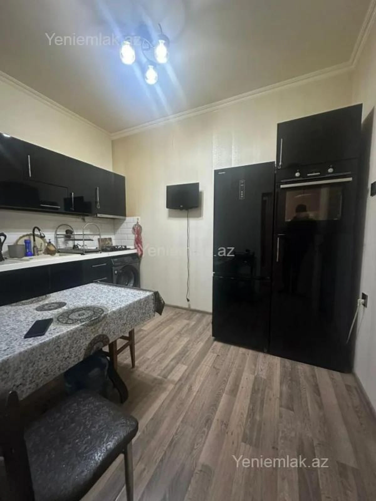 Satılır 3 otaqlı yeni tikili 100 m²