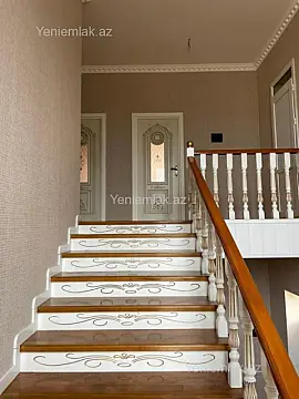 Satılır 9 otaqlı həyət evi 337 m²
