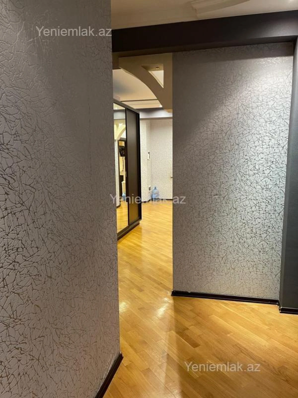 Satılır 3 otaqlı yeni tikili 160 m²