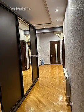 Satılır 3 otaqlı yeni tikili 160 m²