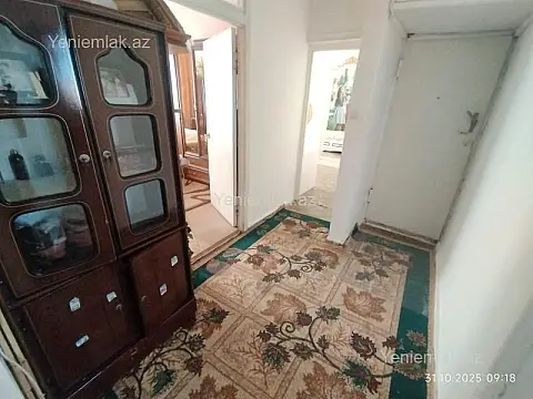 Satılır 3 otaqlı köhnə tikili 90 m²