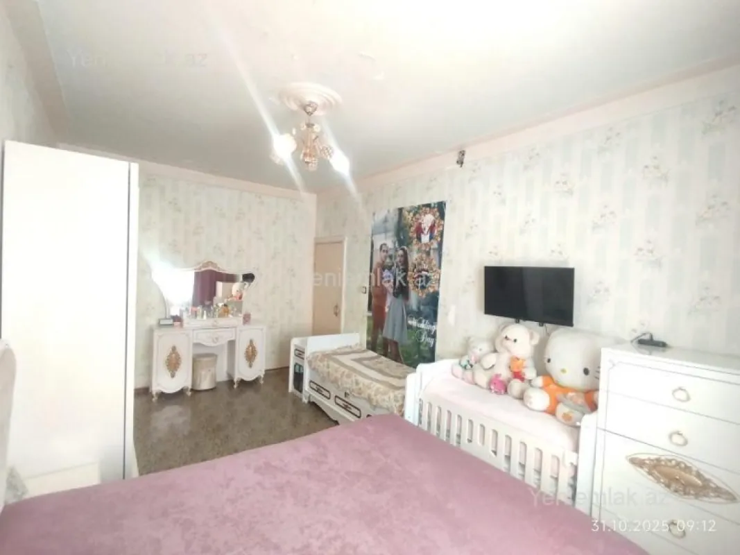 Satılır 3 otaqlı köhnə tikili 90 m²