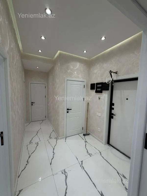 Satılır 2 otaqlı yeni tikili 80 m²