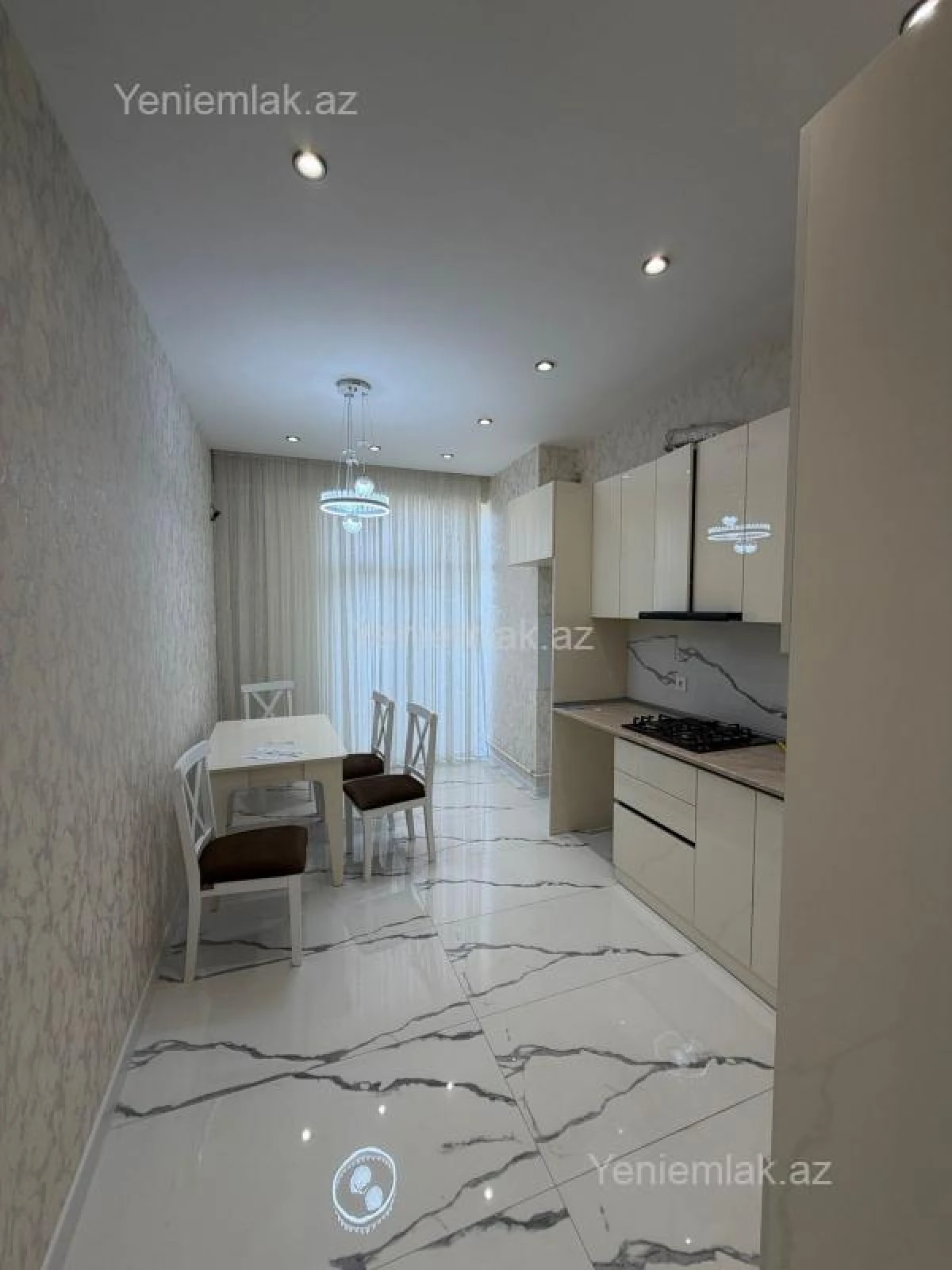 Satılır 2 otaqlı yeni tikili 80 m²