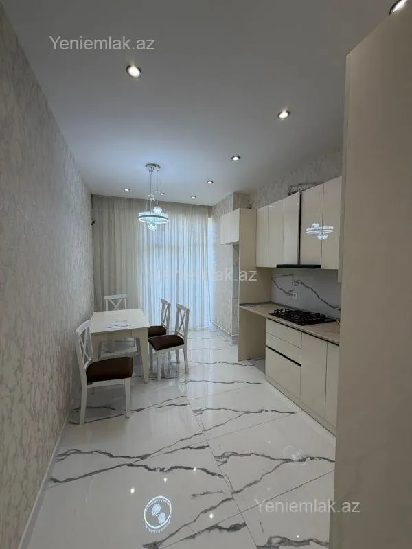 Satılır 2 otaqlı yeni tikili 80 m²