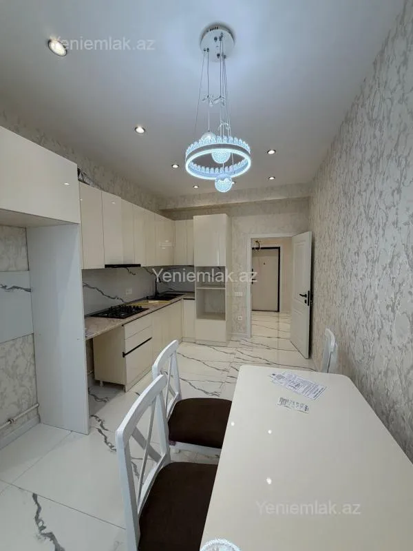 Satılır 2 otaqlı yeni tikili 80 m²