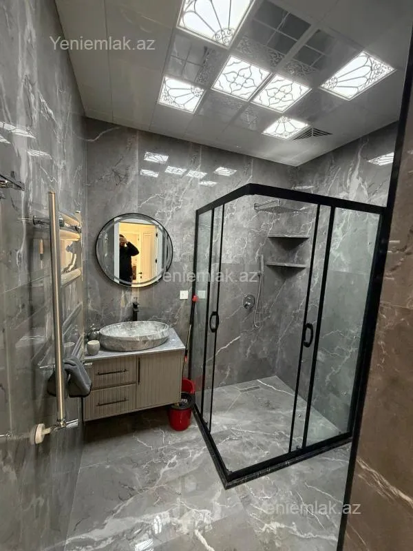 Satılır 2 otaqlı yeni tikili 80 m²