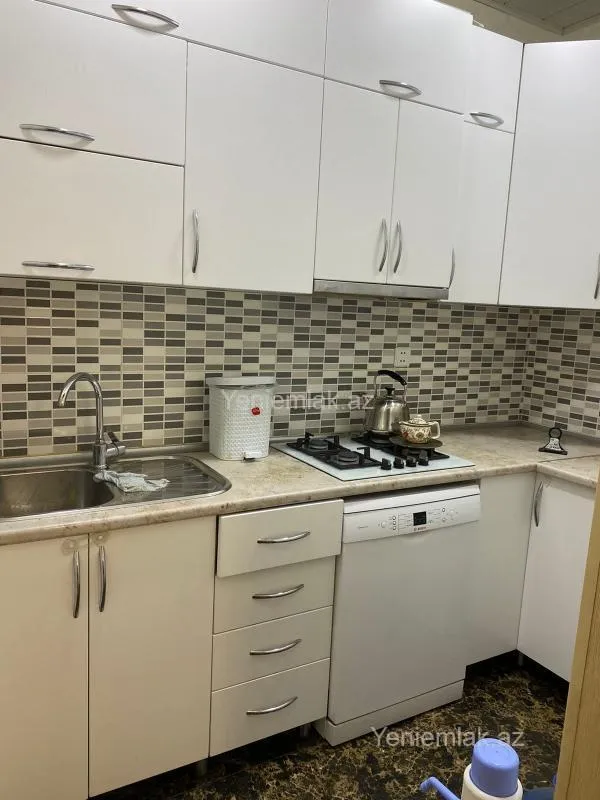 Satılır 3 otaqlı yeni tikili 95 m²