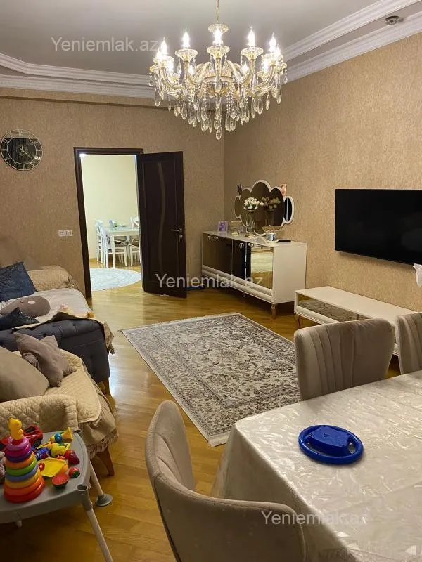 Satılır 3 otaqlı yeni tikili 95 m²
