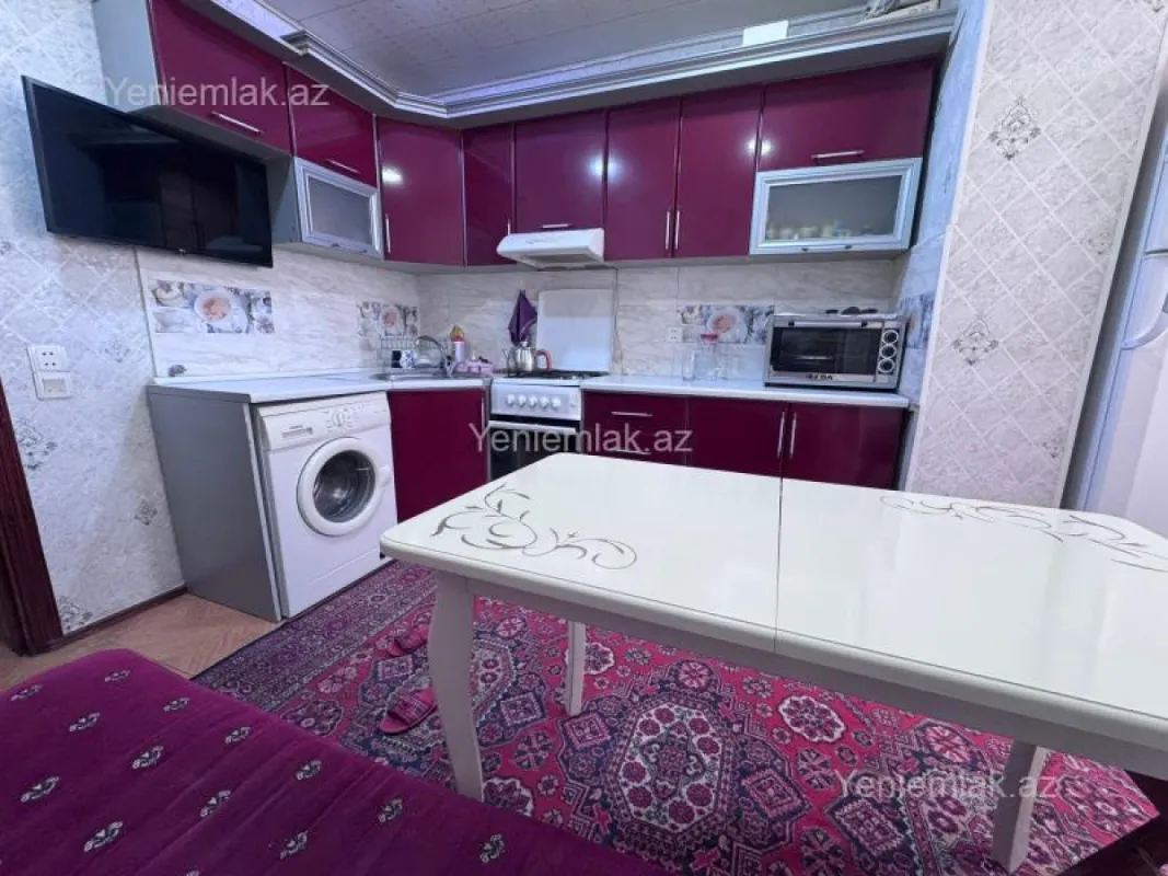 Satılır 3 otaqlı köhnə tikili 90 m²