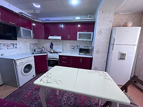 Satılır 3 otaqlı köhnə tikili 90 m²
