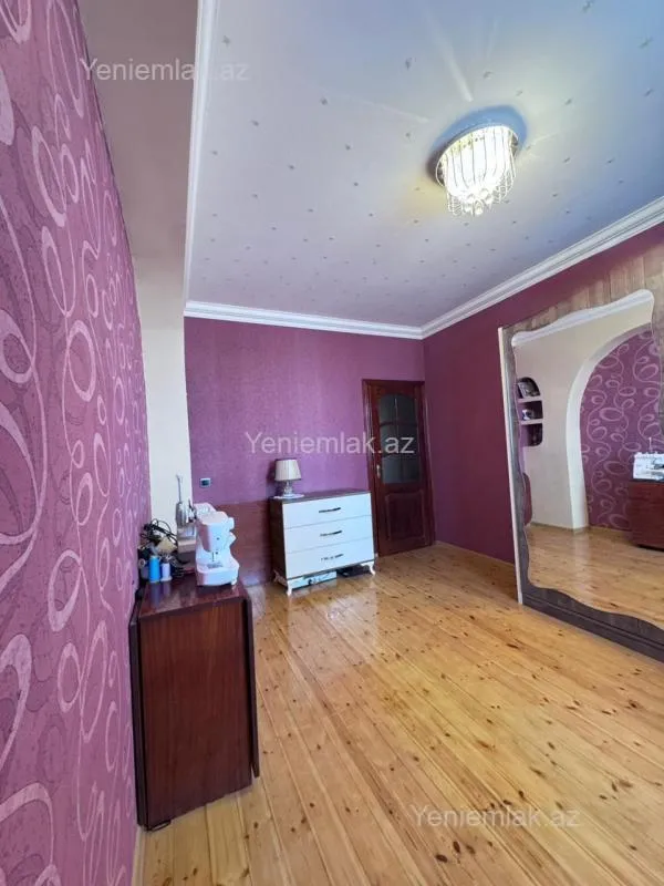 Satılır 3 otaqlı köhnə tikili 90 m²