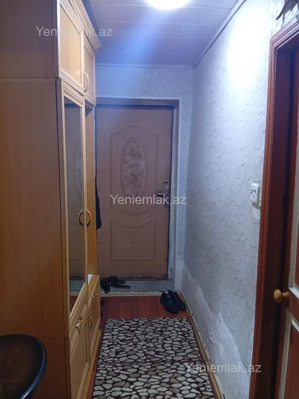 Satılır 2 otaqlı köhnə tikili 50 m²