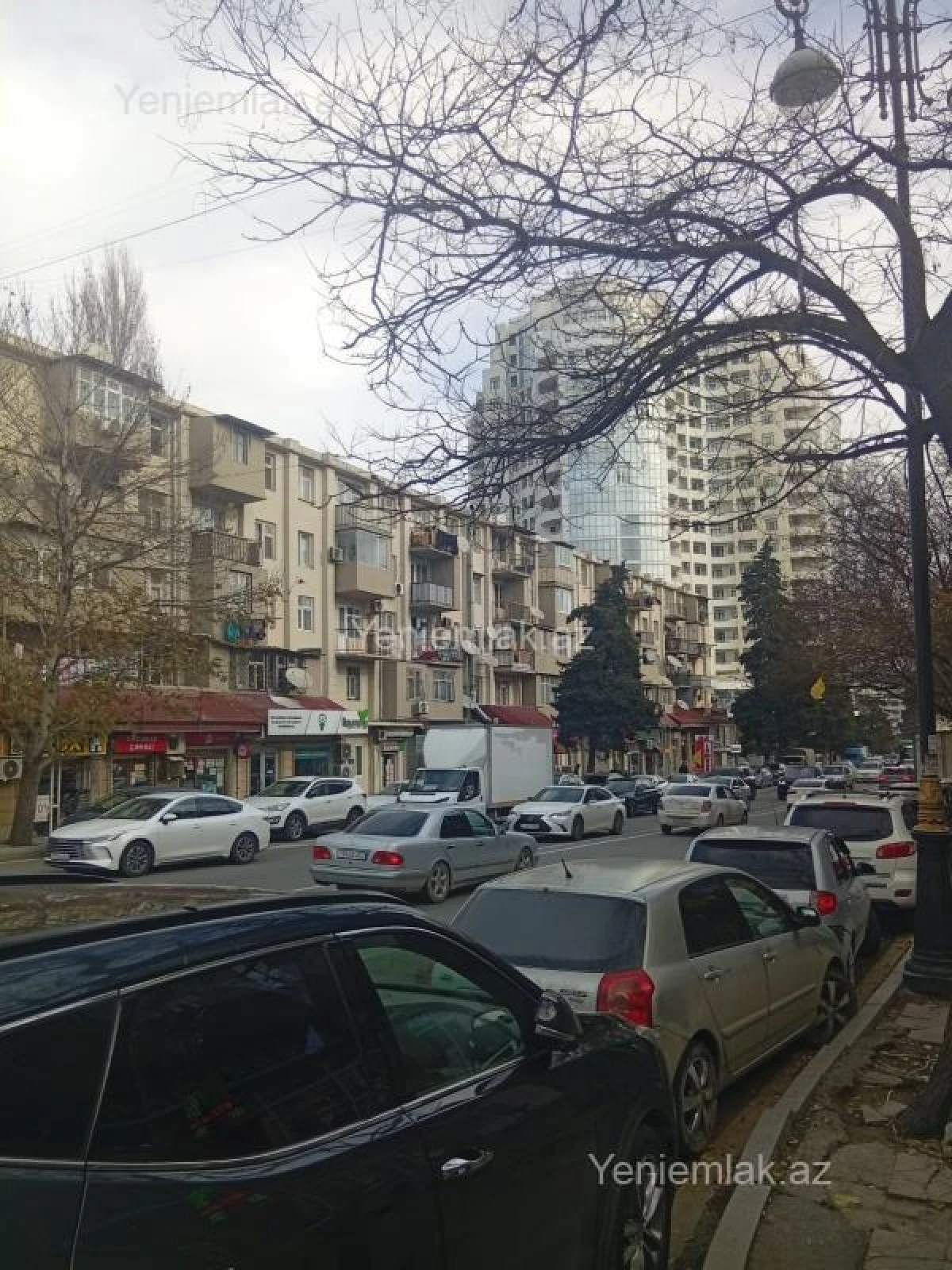 Satılır 2 otaqlı köhnə tikili 50 m²