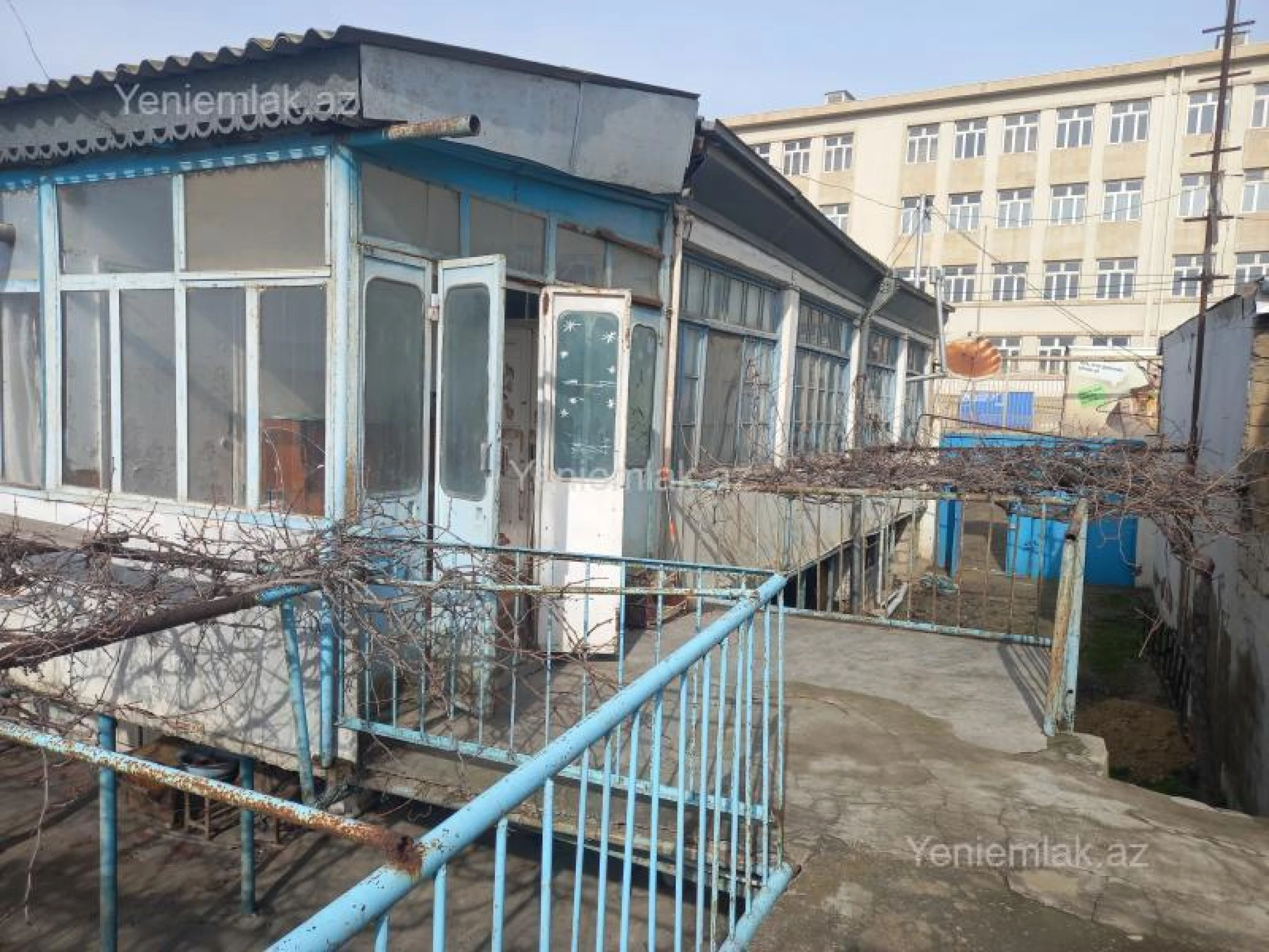 Satılır 7 otaqlı obyekt 300 m²