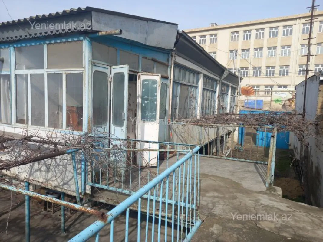 Satılır 7 otaqlı obyekt 300 m²