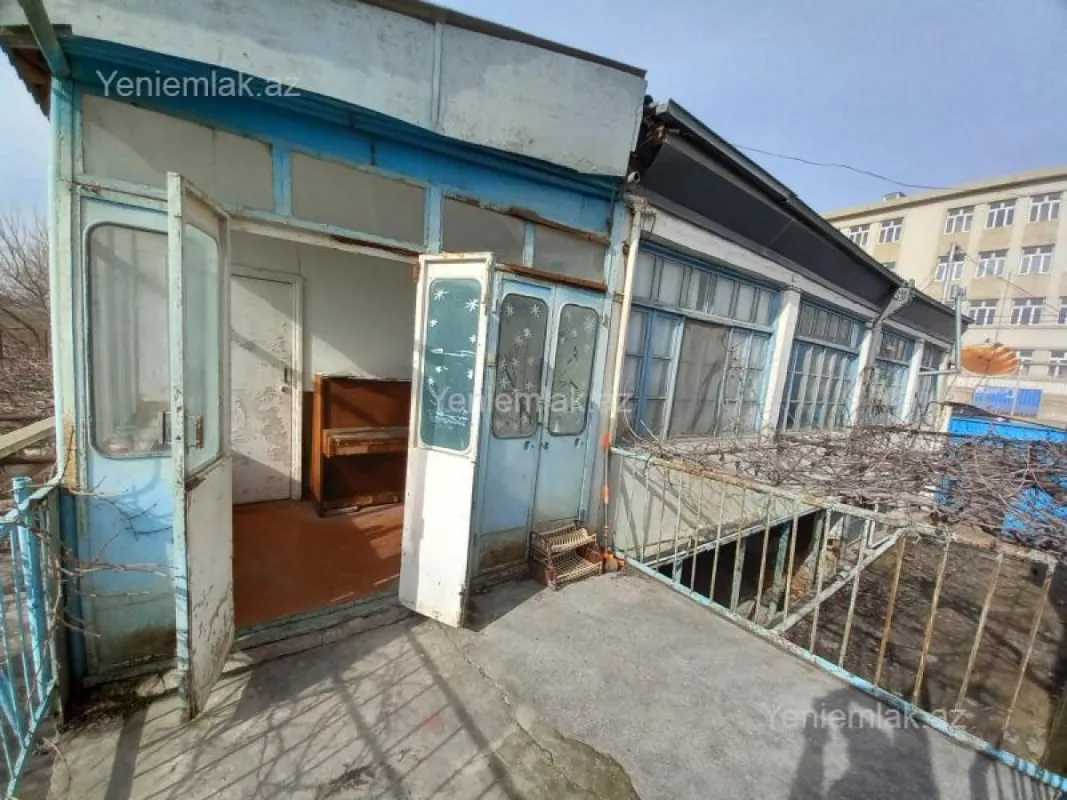 Satılır 7 otaqlı obyekt 300 m²