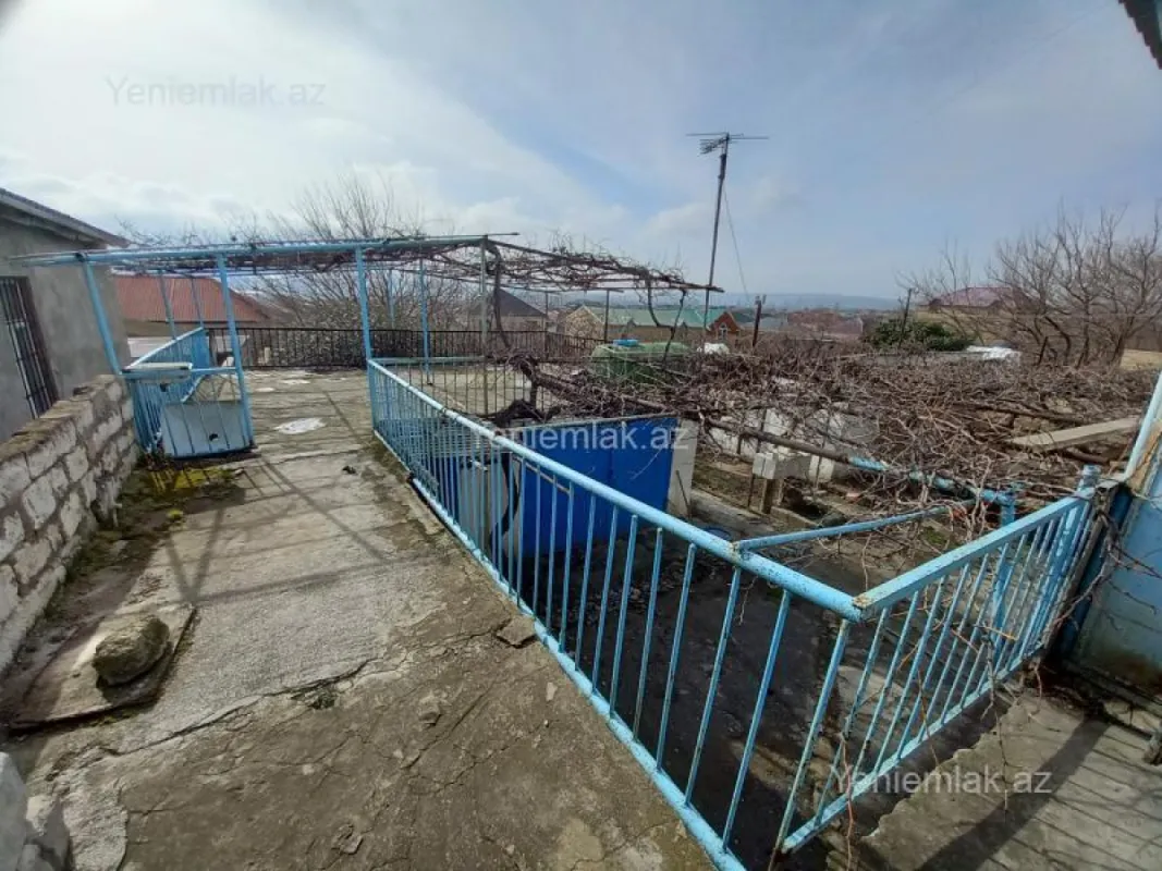 Satılır 7 otaqlı obyekt 300 m²