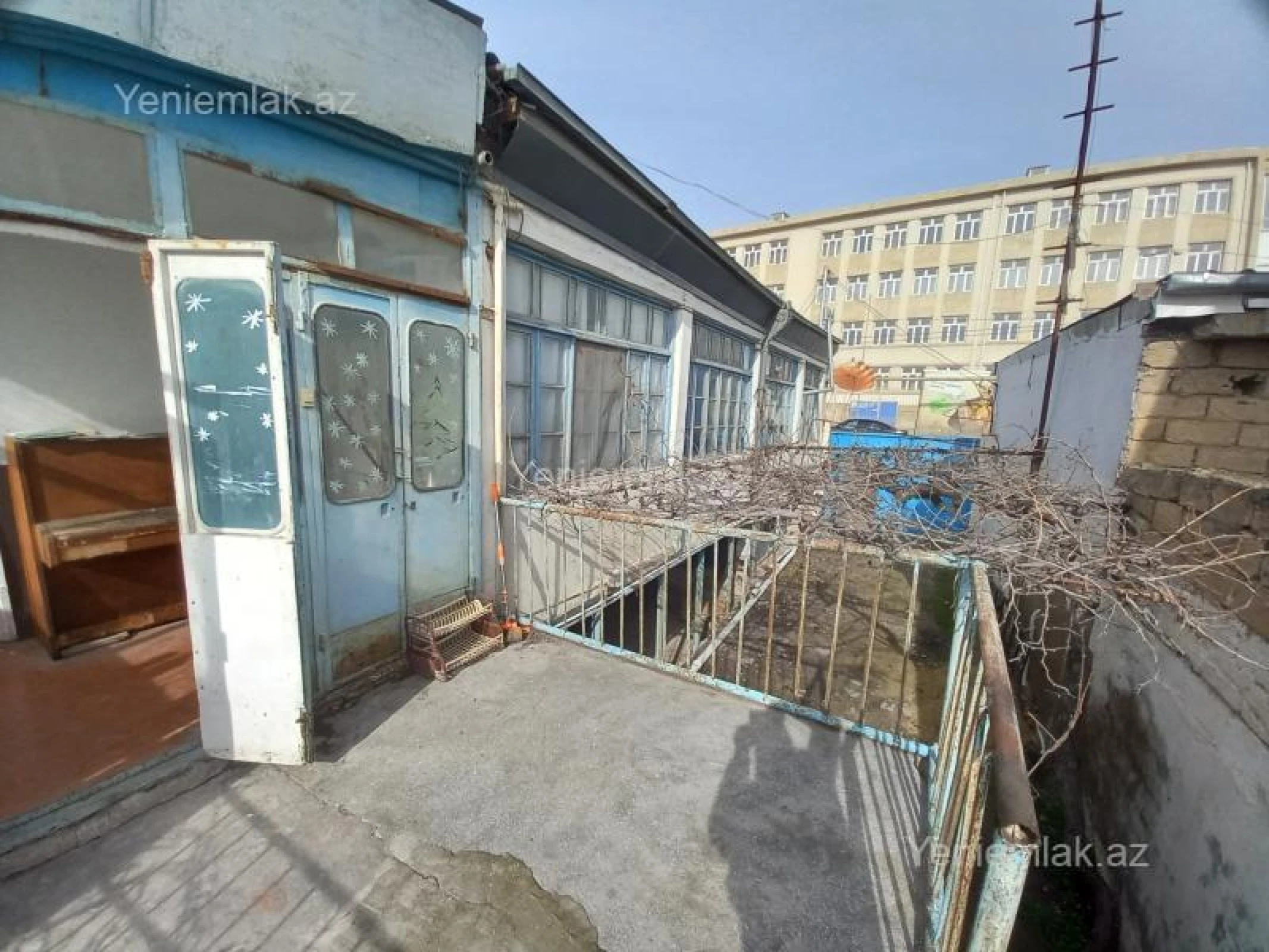 Satılır 7 otaqlı obyekt 300 m²