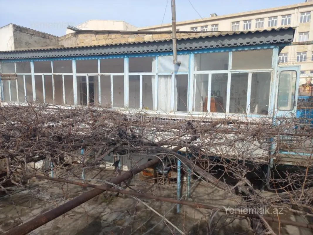 Satılır 7 otaqlı obyekt 300 m²