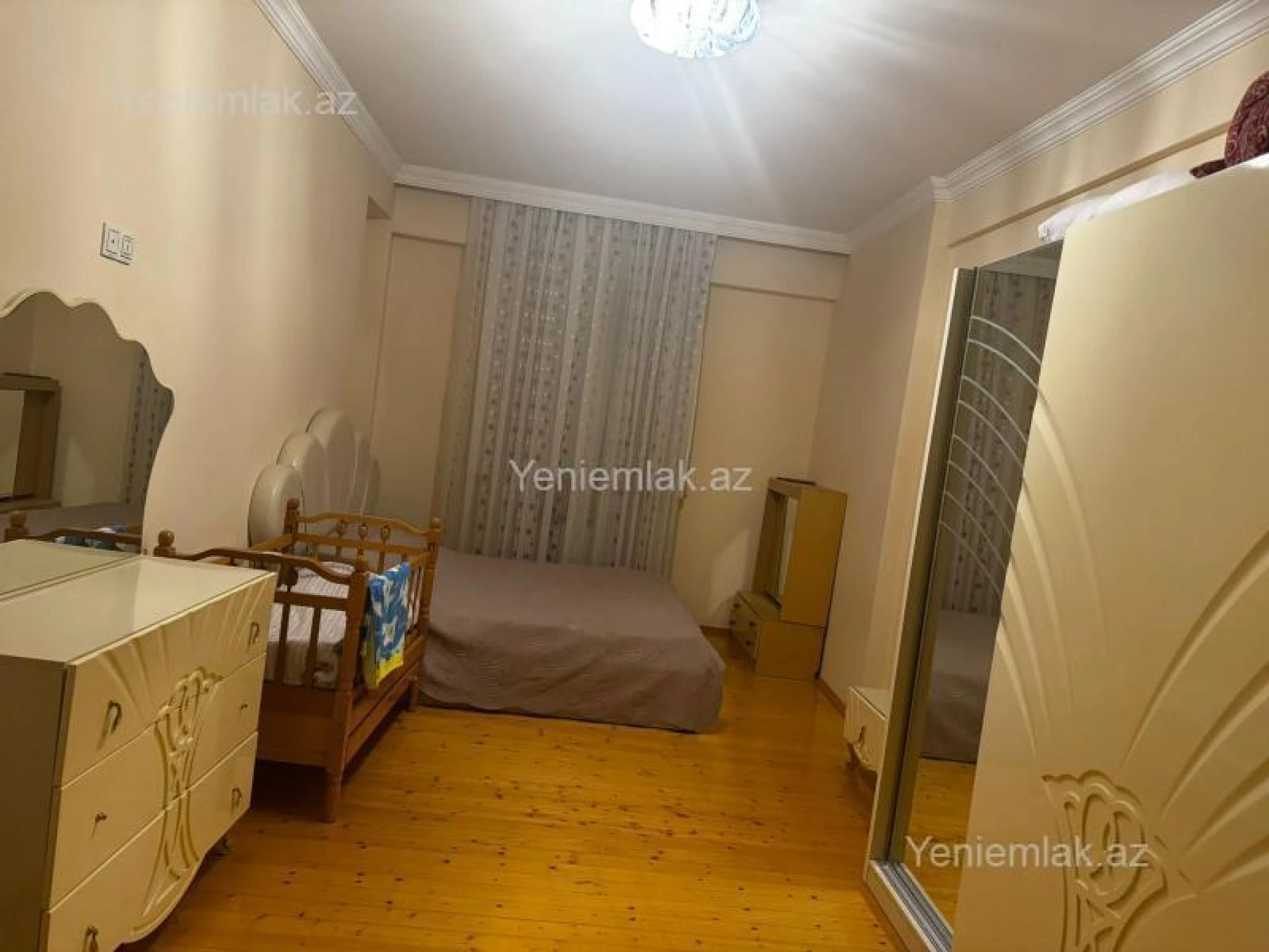 Satılır 2 otaqlı yeni tikili 76 m²