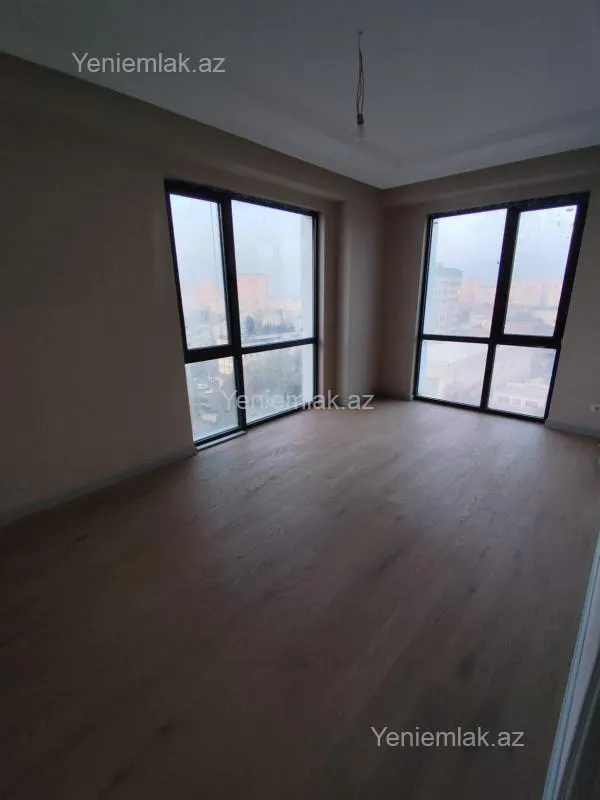 Satılır 3 otaqlı yeni tikili 61 m²