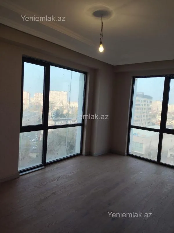 Satılır 3 otaqlı yeni tikili 61 m²