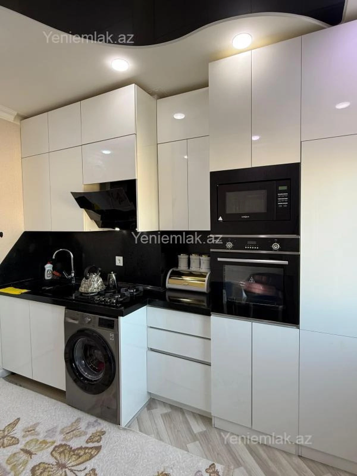 Satılır 3 otaqlı yeni tikili 80 m²