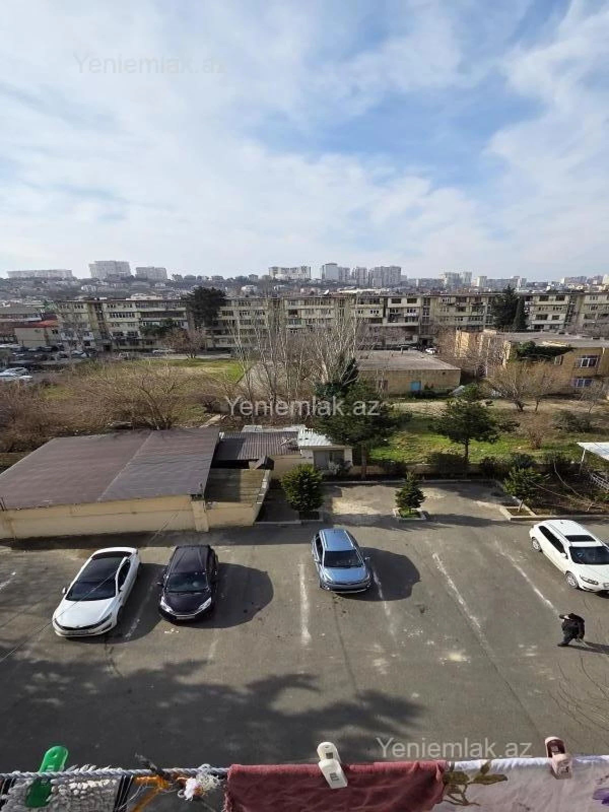 Satılır 4 otaqlı köhnə tikili 95 m²