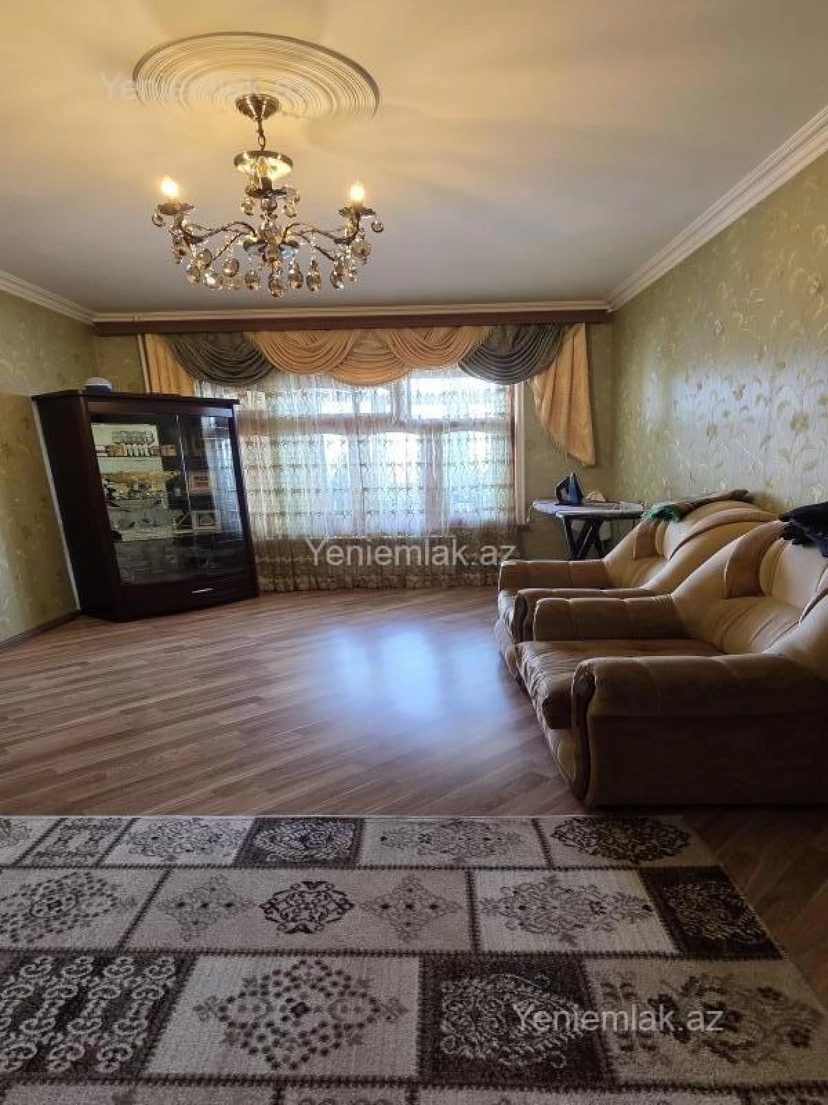 Satılır 4 otaqlı köhnə tikili 95 m²