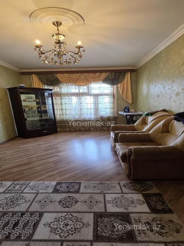 Satılır 4 otaqlı köhnə tikili 95 m²