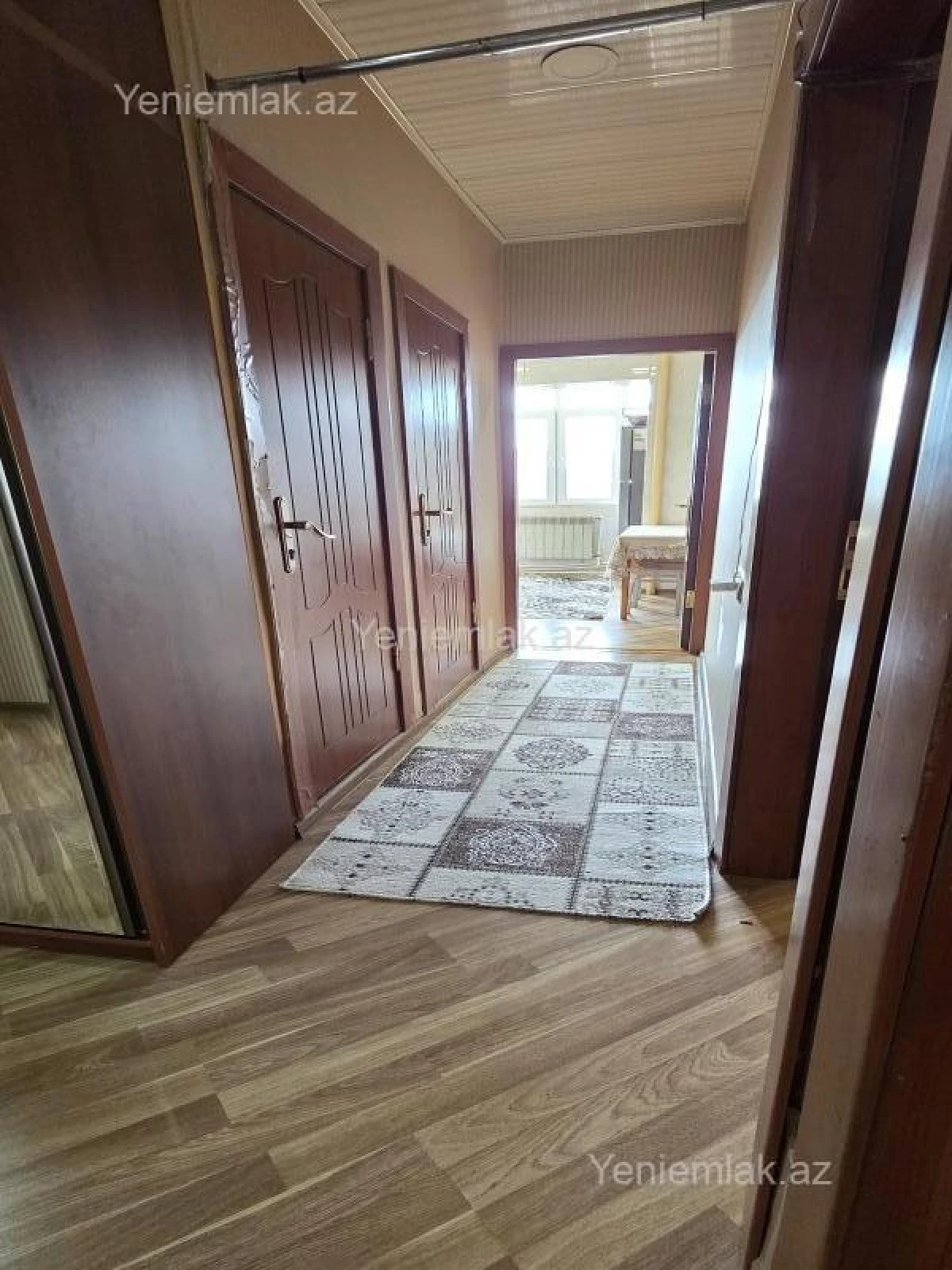 Satılır 4 otaqlı köhnə tikili 95 m²