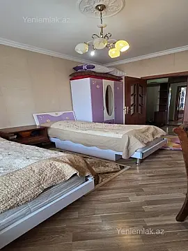 Satılır 4 otaqlı köhnə tikili 95 m²
