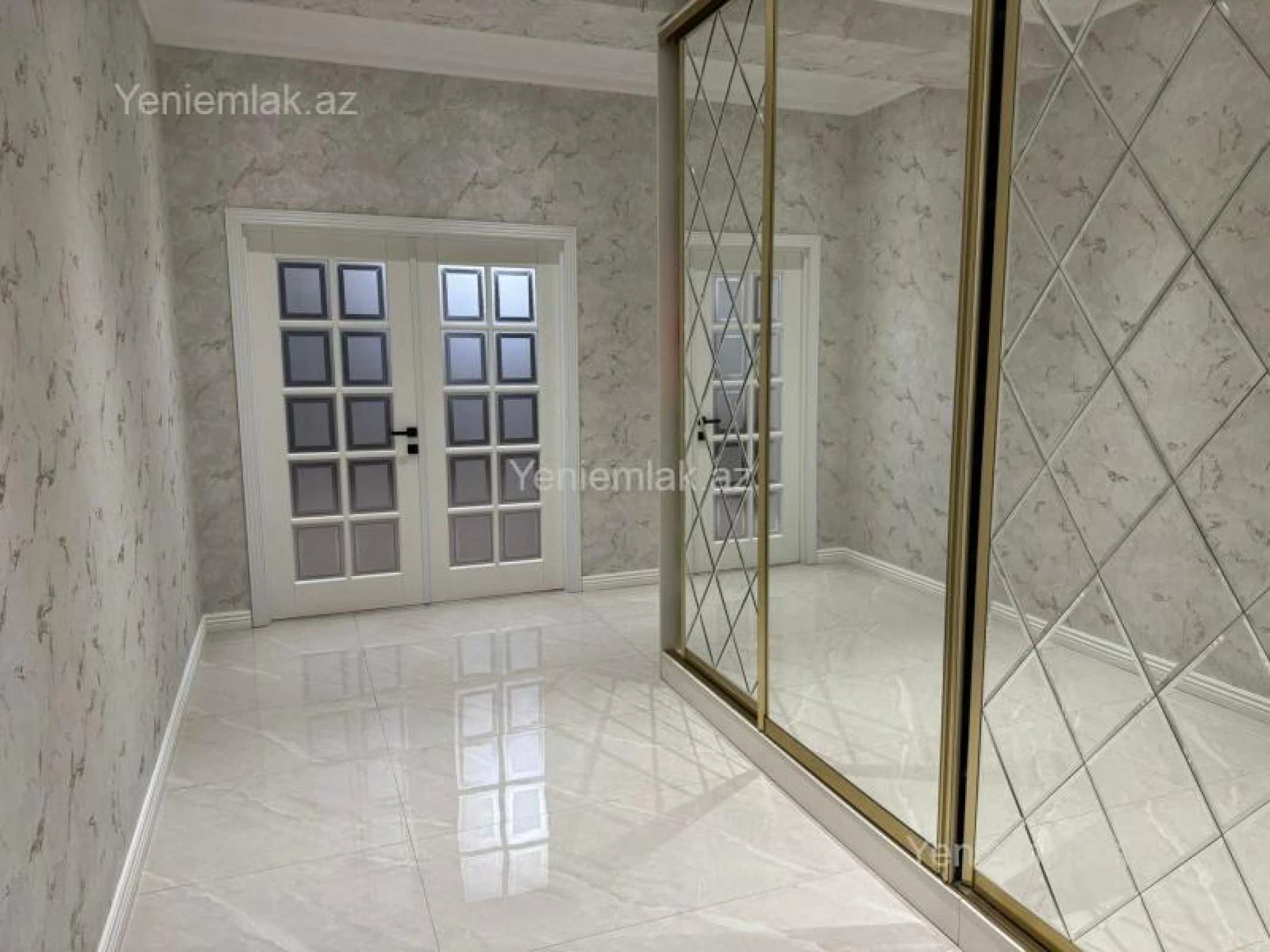 Satılır 3 otaqlı yeni tikili 128 m²