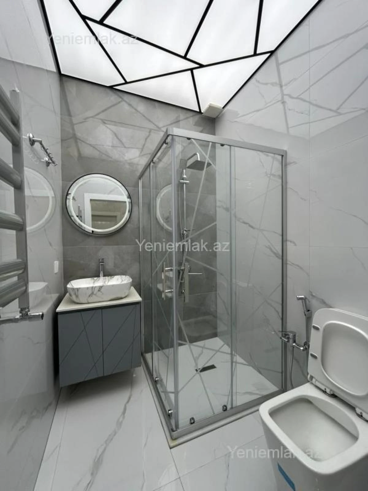 Satılır 2 otaqlı yeni tikili 64 m²