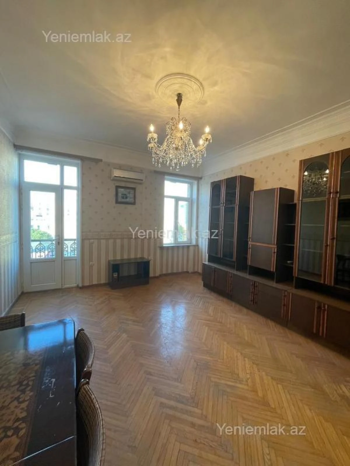 Satılır 3 otaqlı köhnə tikili 80 m²
