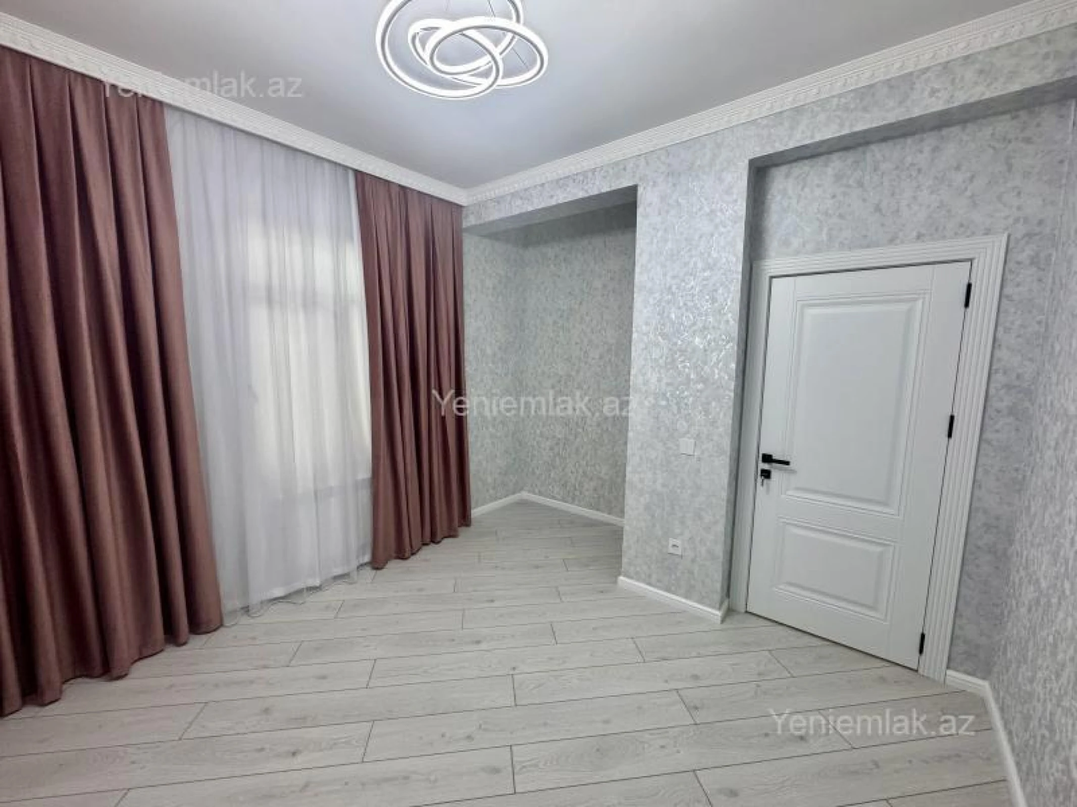 Satılır 2 otaqlı yeni tikili 64 m²