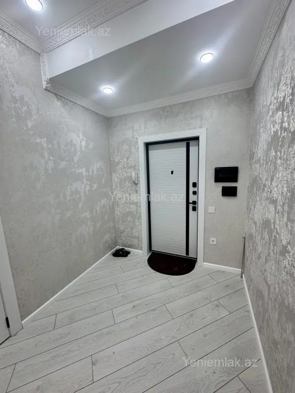 Satılır 2 otaqlı yeni tikili 64 m²