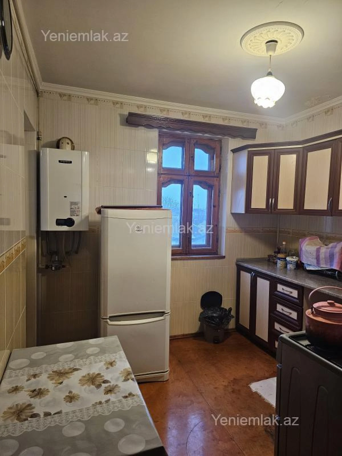 Satılır 4 otaqlı köhnə tikili 80 m²