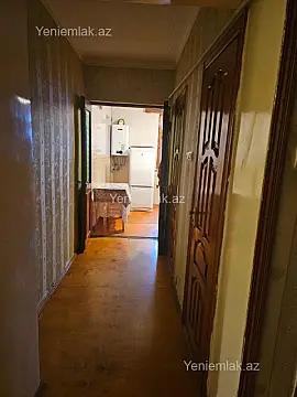 Satılır 4 otaqlı köhnə tikili 80 m²