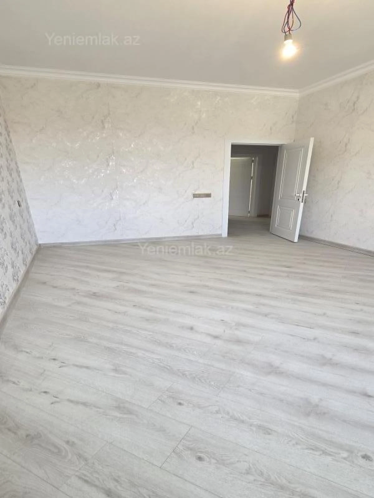 Satılır 6 otaqlı həyət evi 200 m²