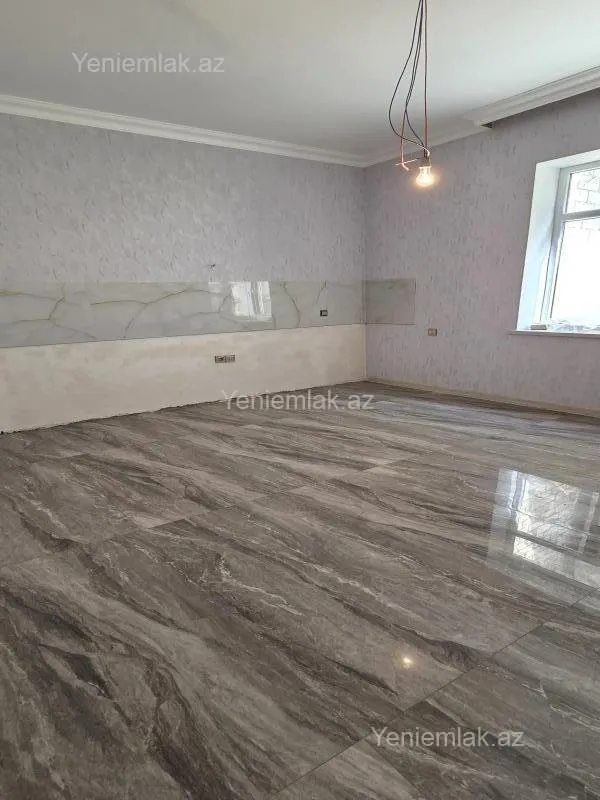 Satılır 6 otaqlı həyət evi 200 m²