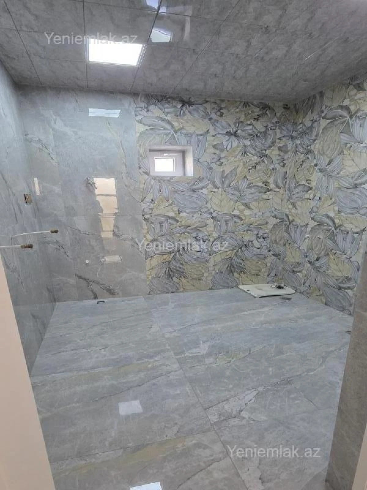 Satılır 6 otaqlı həyət evi 200 m²